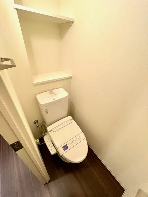 Residia Ochanomizu 2 - Interior - ["Flooring", "Floor", "Toilet seat"]