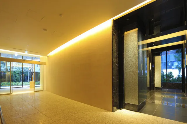 Comforia Shinjuku East Side Tower - Exterior - ["Ceiling", "Building", "Architecture"]