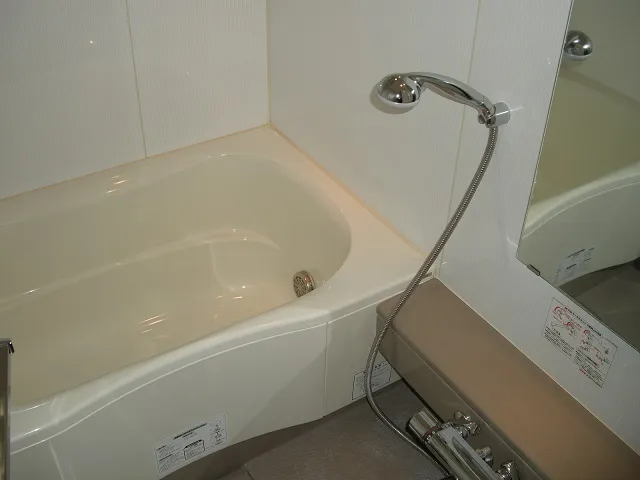 Purnetta Shiodome - Interior - ["Plumbing fixture", "Bathroom", "Bathtub"]