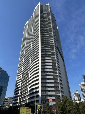 Capital Mark Tower - Exterior - ["Skyscraper", "High-rise building", "Urban area"]