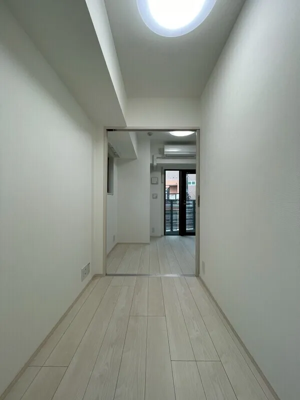 Milia Residence Myogadani - Interior - ["Flooring", "Floor", "Ceiling"]