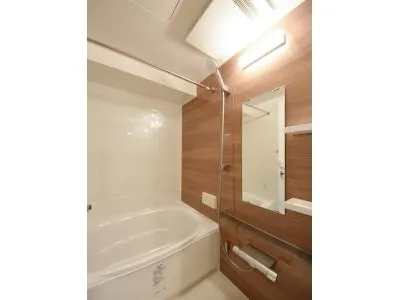 River City 21 East Towers II - Interior - ["Bathtub", "Property", "Plumbing fixture"]
