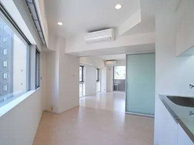 KDX Residence Nishiazabu - Interior - ["Building", "Property", "Sink"]
