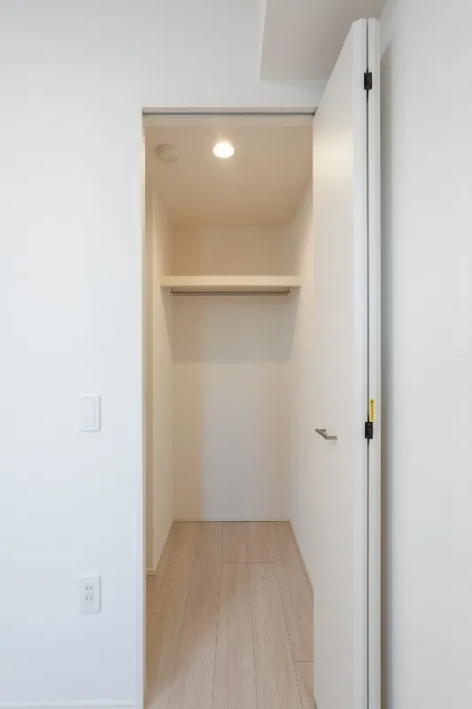 Due Nippori III - Interior - ["Flooring", "Wall", "Wood"]
