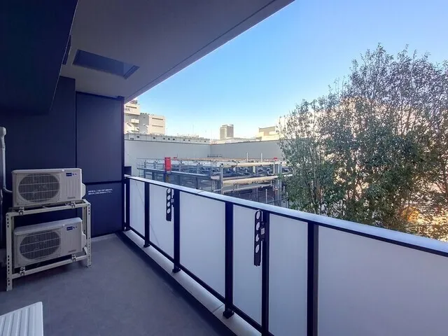 Brookside Residence Kiba - Interior - ["Composite material", "Apartment", "Balcony"]