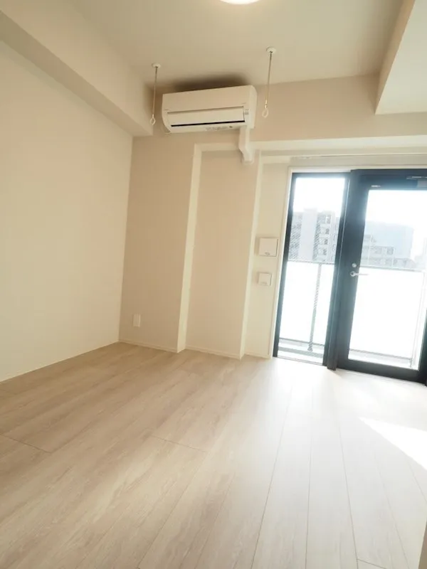 Urbanex Minamishinagawa II - Interior - ["Property", "Building", "Window"]