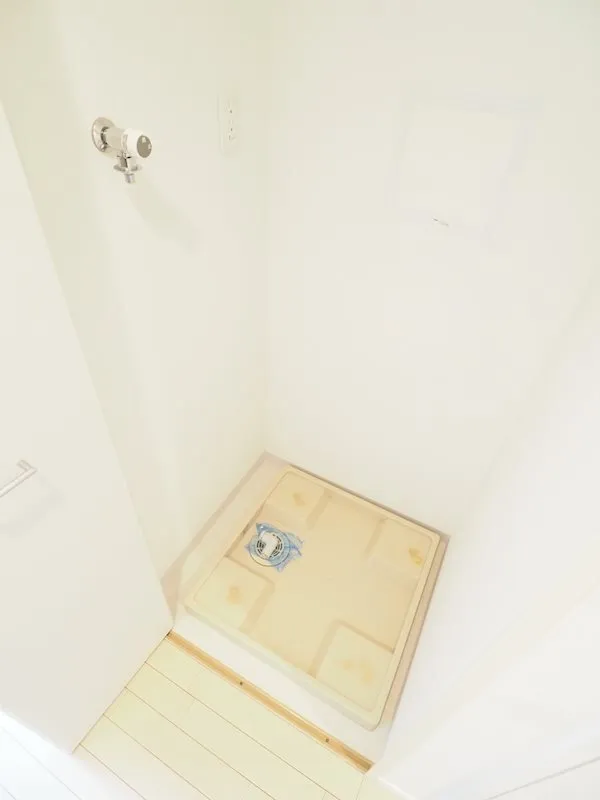Residia Higashi Shinagawa - Interior - ["Wood", "Rectangle", "Fixture"]