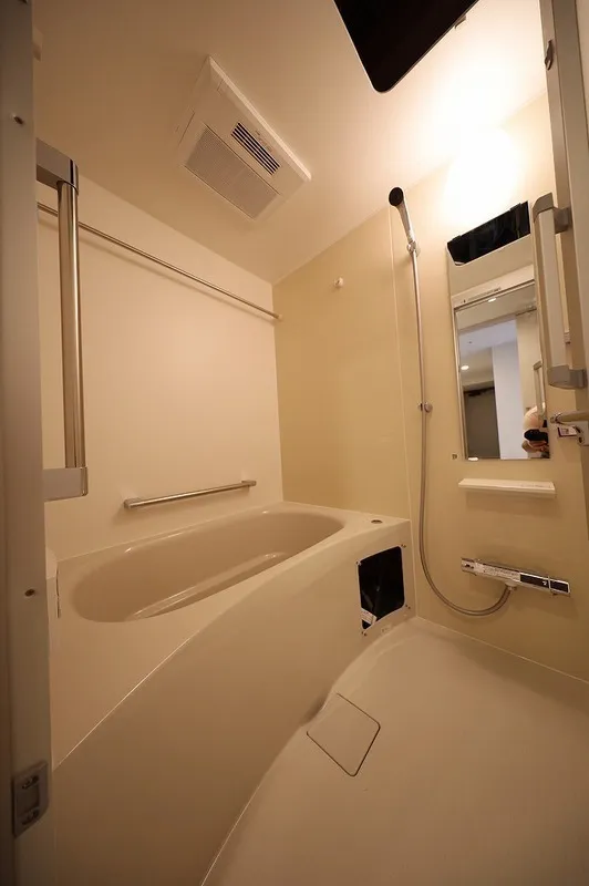 Blanchesta Iriya Grande - Interior - ["Plumbing fixture", "Plumbing", "Ceiling"]
