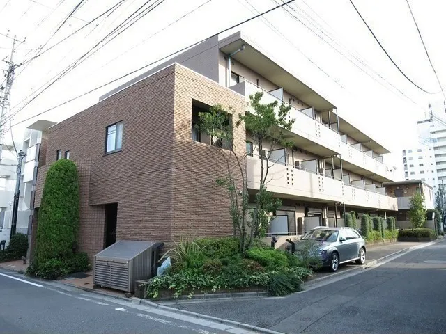 Le Van Vert Mejiro - Exterior - ["Plant", "Building", "Sky"]