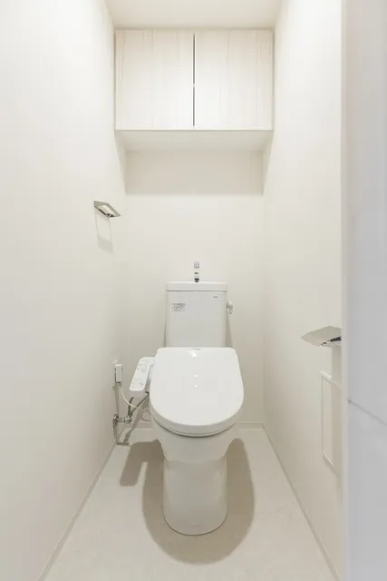 Terrace Tsukishima - Interior - ["Toilet seat", "Toilet", "Bathroom"]