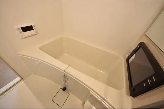 Memora Ikebukuro - Interior - ["Plumbing fixture", "Plumbing", "Bathtub"]