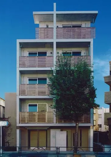 Latiera Yutenji - Exterior - ["Building", "Architecture", "Property"]