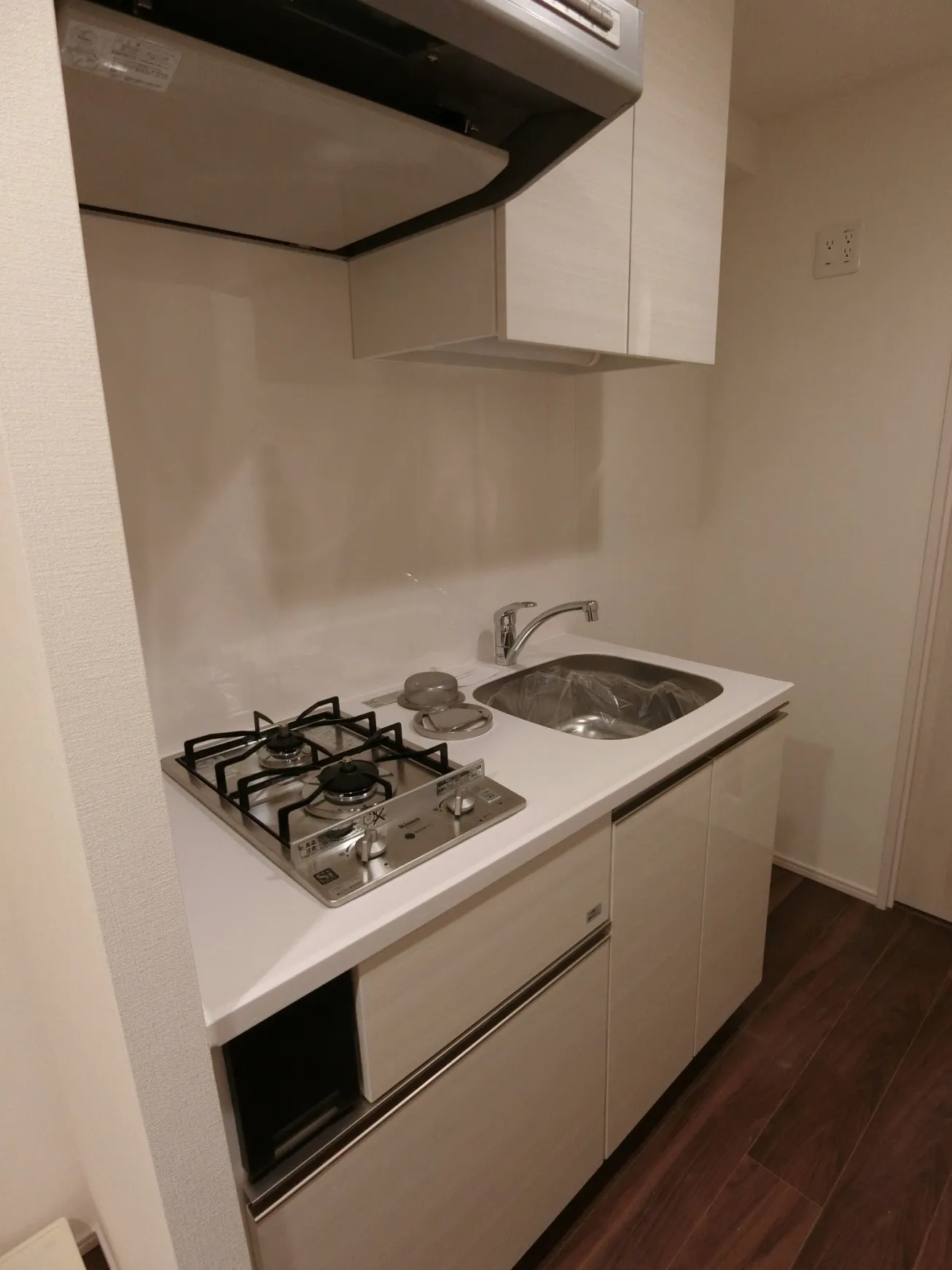 Le Fon Blanche Shinagawa Minamioi - Interior - ["Floor", "Apartment", "Major appliance"]