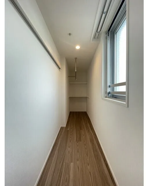 Stylio Kamata West - Interior - ["Flooring", "Wood", "Floor"]