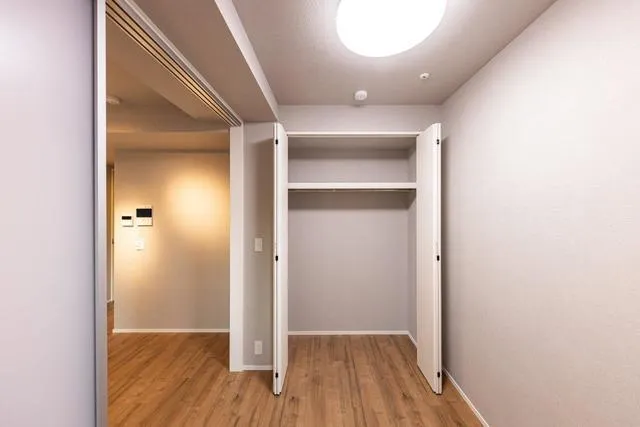 La Perla Takanawa - Interior - ["Fixture", "Wood", "Building"]