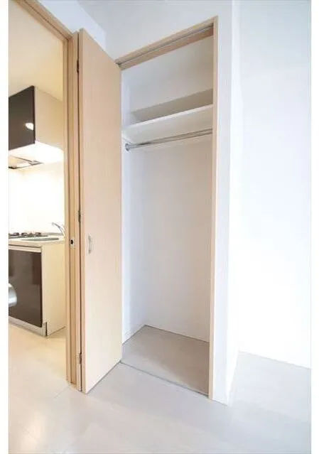 Aperto Nishi Shinjuku - Interior - ["Wood", "Floor", "Flooring"]