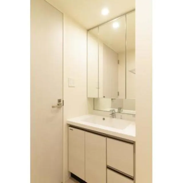Seresa Higashi Nihombashi - Interior - ["Property", "Room", "Bathroom"]