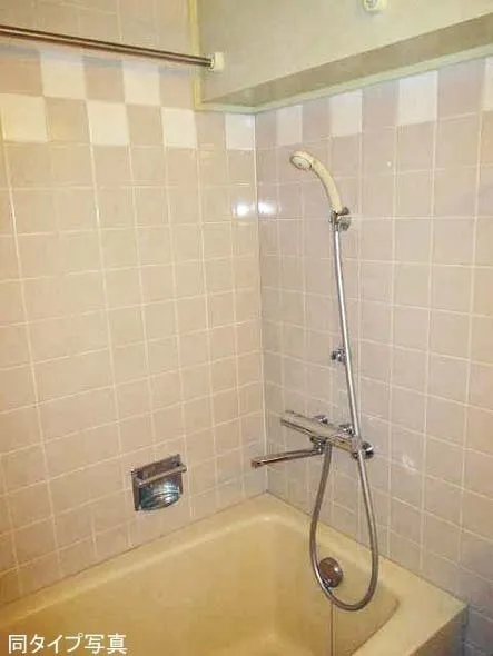 Duet Metropolitan University - Interior - ["Bathroom", "Plumbing fixture", "Plumbing"]