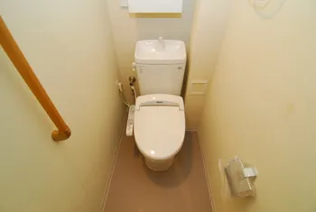 Esty Maison Toyosu Residence - Interior - ["Toilet seat", "Toilet", "Bathroom"]