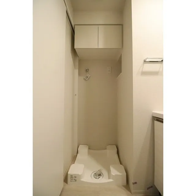Comforia Morishita South - Interior - ["Building", "Automotive design", "Comfort"]