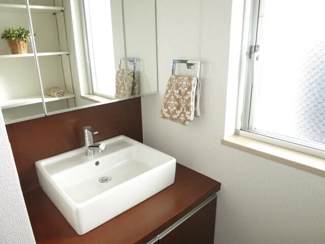 Due Itabashi - Interior - ["Plumbing fixture", "Bathroom Sink", "Sink"]