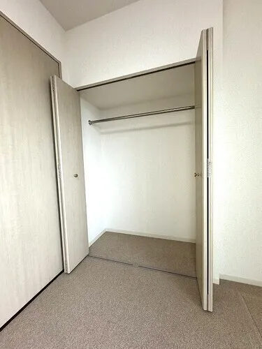 Lions Mansion Mejiro - Interior - ["Flooring", "Floor", "Tile Flooring"]