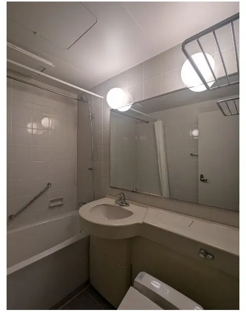 Prime Square City - Interior - ["Sink", "Mirror", "Plumbing fixture"]