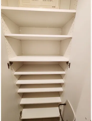 Duales Chiyoda Misakicho - Interior - ["Shelving", "Shelf", "Design"]