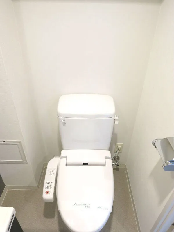 Monotono Monzen-Nakacho - Interior - ["Toilet seat", "Plumbing fixture", "Toilet"]