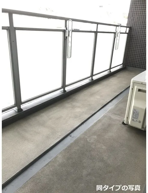 Conforia Higashi-Ikebukuro  - Interior - ["Floor", "Flooring", "Composite material"]