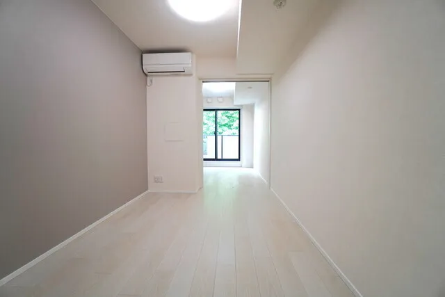 CREATIF Bunkyo Sendagi - Interior - ["Flooring", "Floor", "Ceiling"]