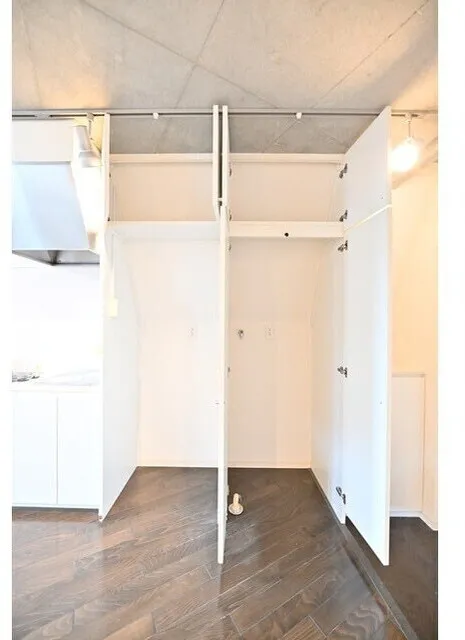 Maple Shin Nakano - Interior - ["Flooring", "Wood", "Floor"]