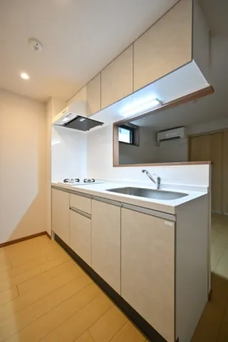 CENTRAL GARDEN RESIDENCE TOKYO - Interior - ["Interior design", "Flooring", "Kitchen"]