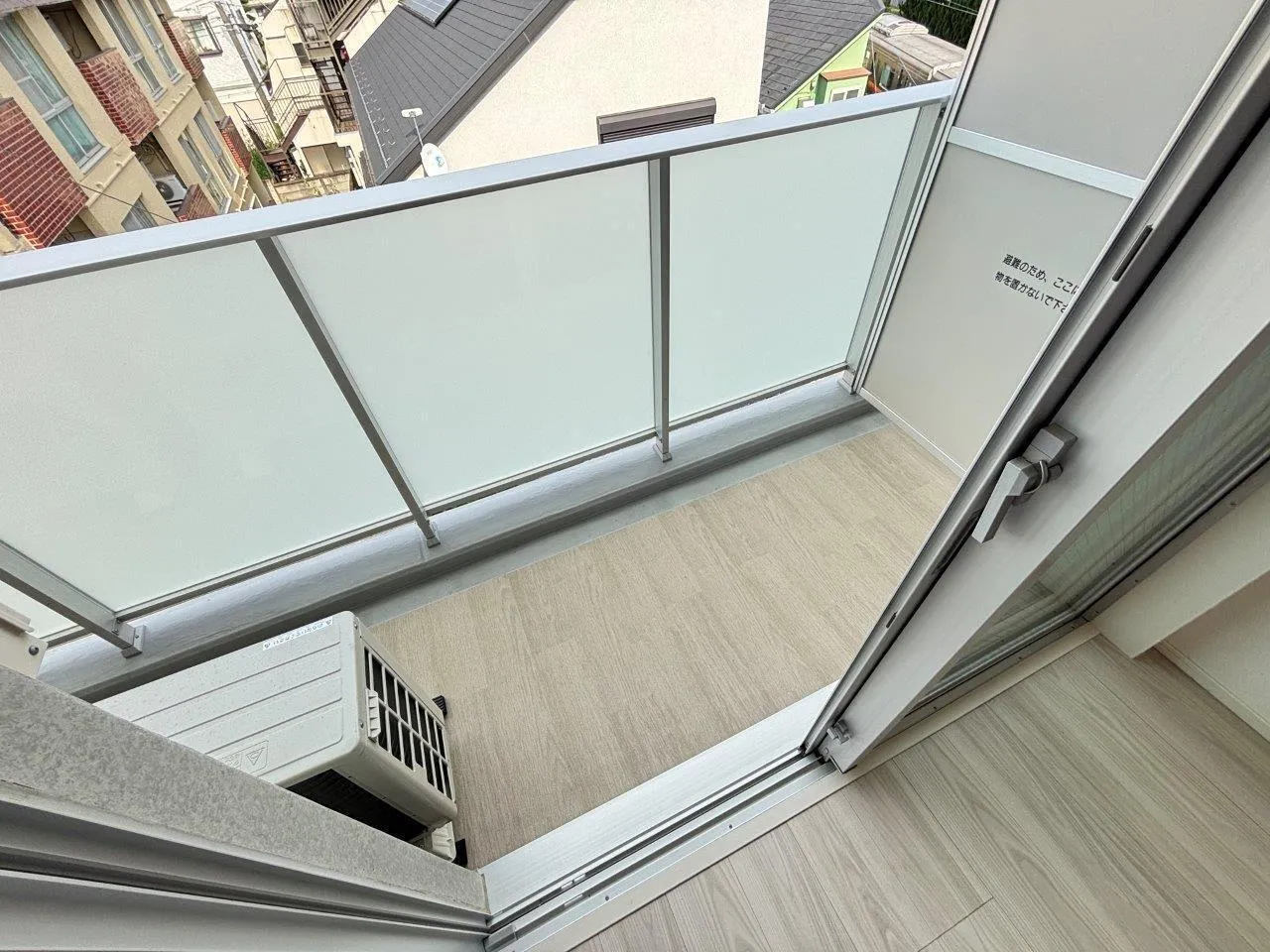 Lefon Livent Suginami Eifuku - Interior - ["Floor", "Composite material", "Glass"]