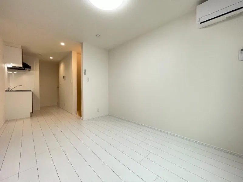 Southern Road Hoya - Interior - ["Flooring", "Floor", "Wood"]