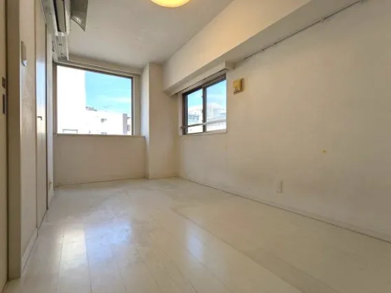 Access Otemachi Luxes - Interior - ["Floor", "Flooring", "Apartment"]