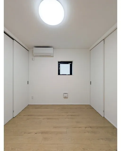 CLK Higashijujo - Interior - ["Ceiling", "Flooring", "Floor"]