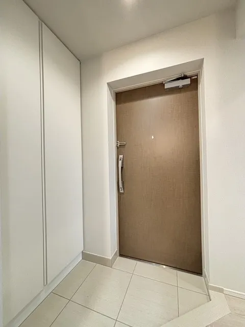 Daffitto Kinshicho - Interior - ["Wall", "Flooring", "Wood"]