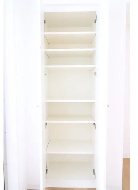 Shinonome Canal Court CODAN Building No.20 - Interior - ["Shelf", "Furniture", "Shelving"]