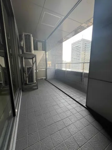 Terrace Nissin - Interior - ["Building", "Grey", "Floor"]