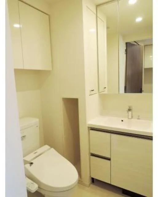Park Axis Oshiage Terrace - Interior - ["Floor", "Flooring", "Plumbing fixture"]