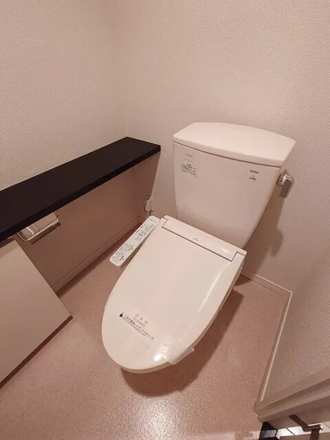 MFPR Meguro Tower - Interior - ["Plumbing fixture", "Plumbing", "Toilet seat"]