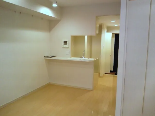 Purnetta Shiodome - Interior - ["Flooring", "Floor", "Ceiling"]