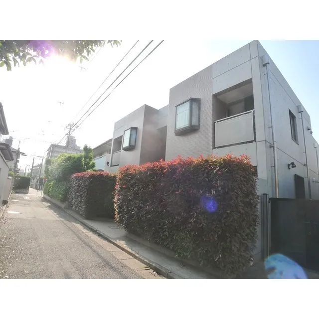 Twin Coat - Exterior - ["Window", "Property", "Neighbourhood"]