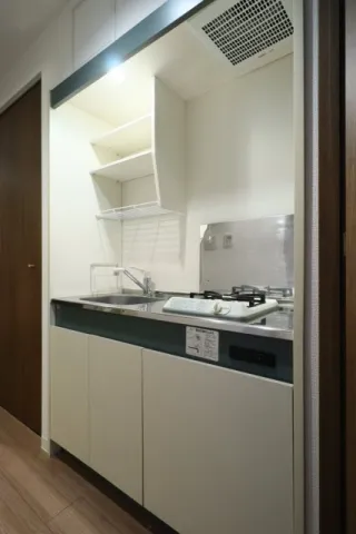 Phoenix Hatagaya Ichibankan - Interior - ["Kitchen", "Countertop", "Interior design"]
