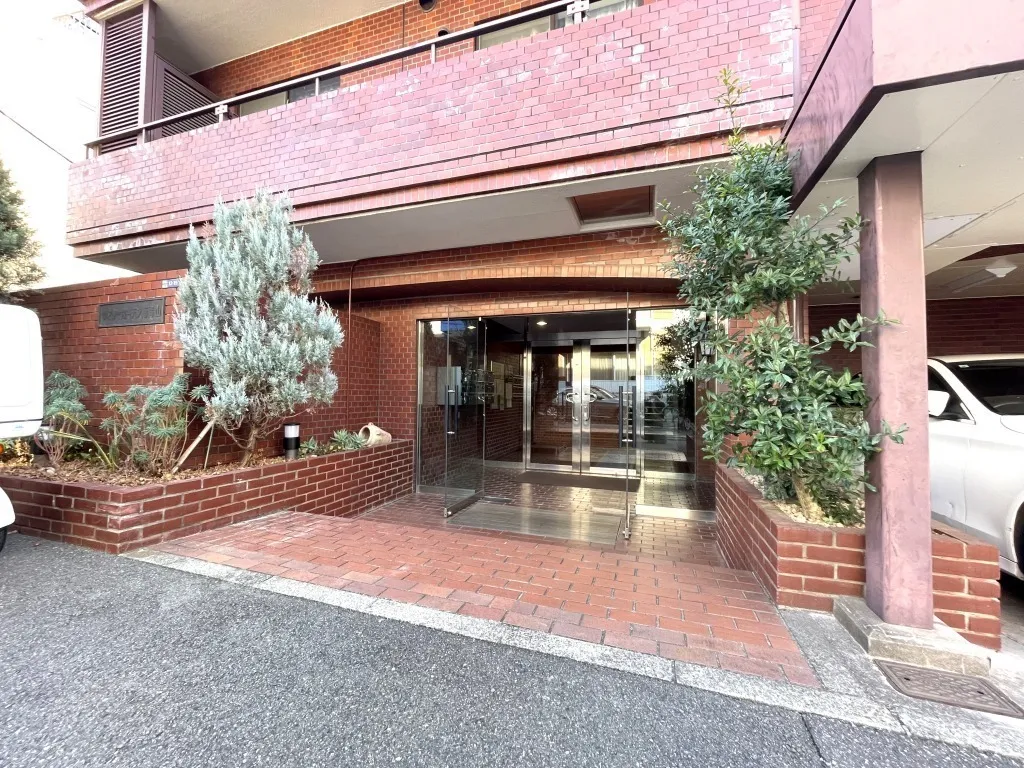 Samaritan Garden Minami Aoyama 3rd floor