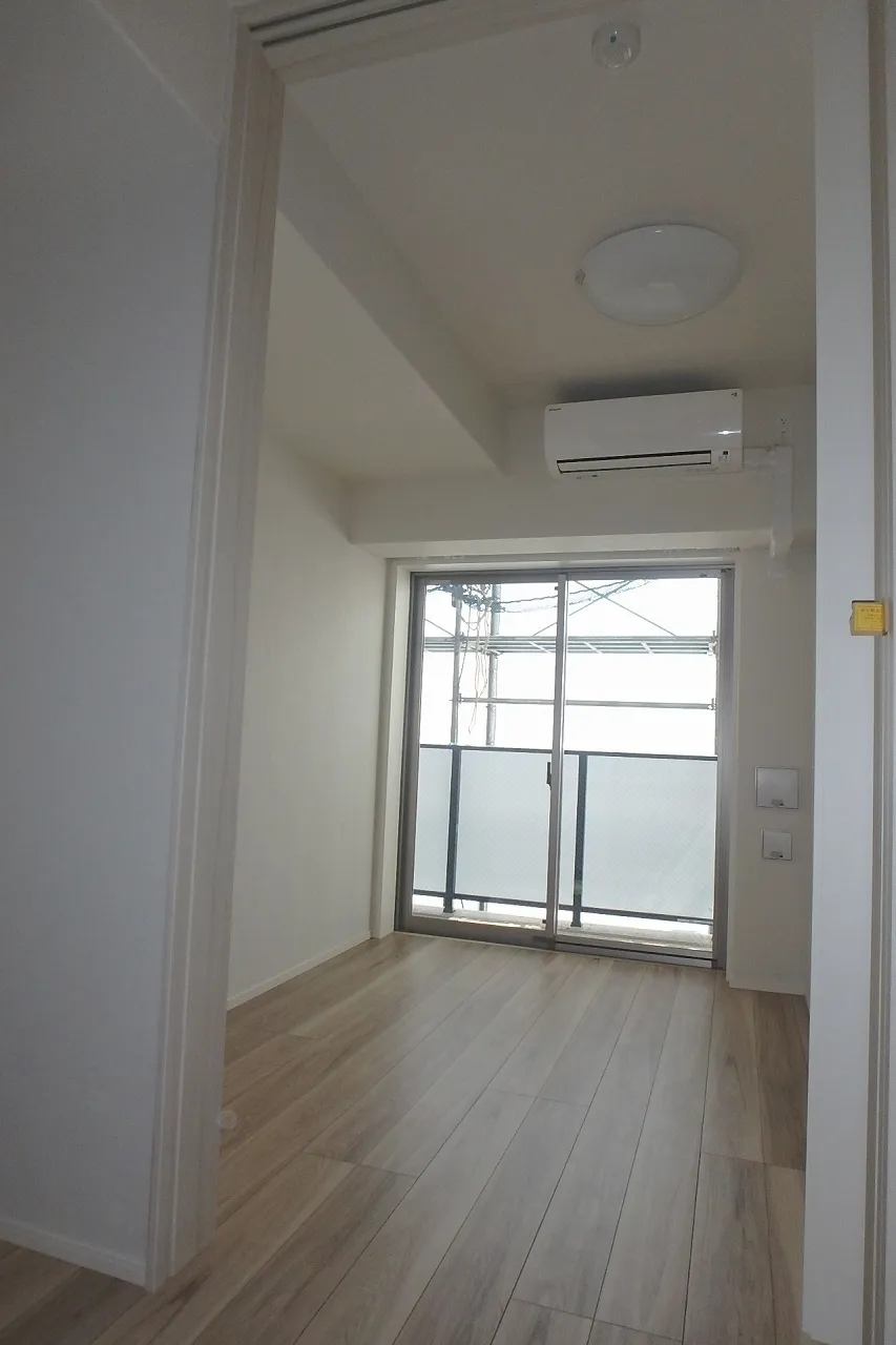 Gran Casa Oshima - Interior - ["Window", "Building", "Fixture"]