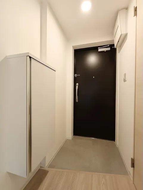 Tasuki Smart Shin-Otsuka II - Interior - ["Wood", "Flooring", "Floor"]