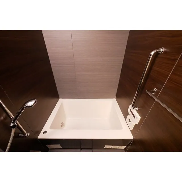 Comforia Shinjuku East Side Tower - Interior - ["Plumbing fixture", "Toilet", "Rectangle"]