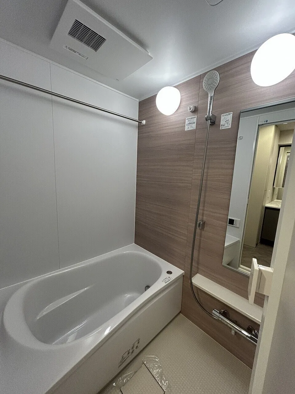 Blanchiesta Kiba - Interior - ["Plumbing fixture", "Flooring", "Bathroom"]